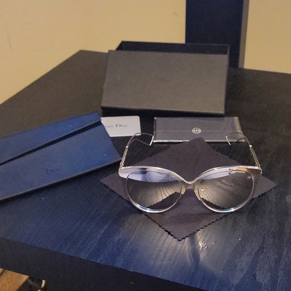Wemons Christian Dior sunglasses